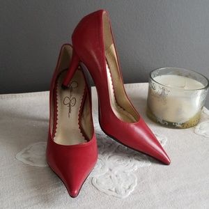 • Jessica Simpson Pointed Red Leather Shoe heels